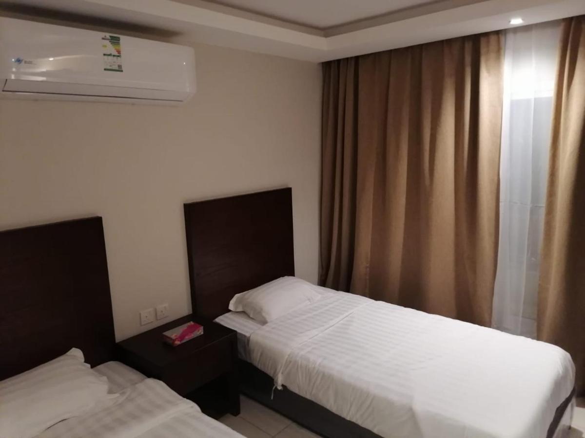 فندق المربع Hotel Riyadh Bagian luar foto